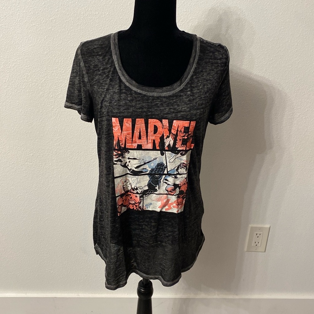 Maurices Marvel Black & Gray Space Dyed Lightweight Short Sleeve Tee Size Small
